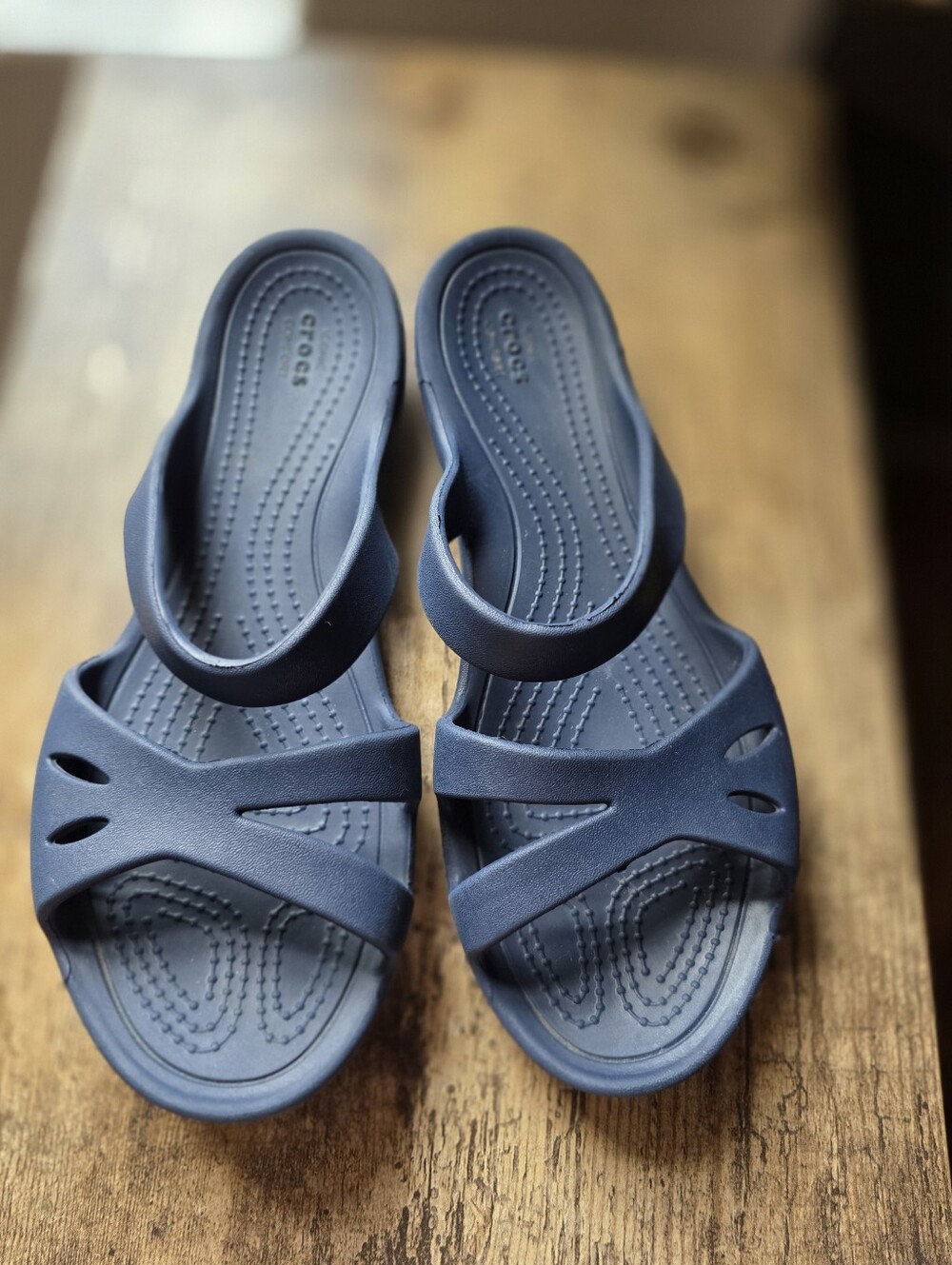 Crocs Serena Sandals | Navy Blue | Women's W7 | Croslite Comfort